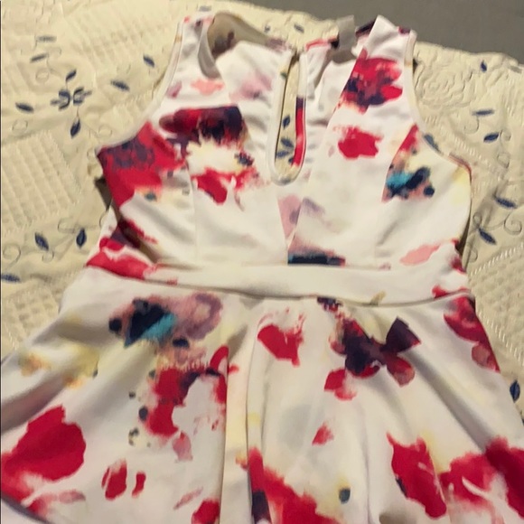 Romper - Picture 2 of 3